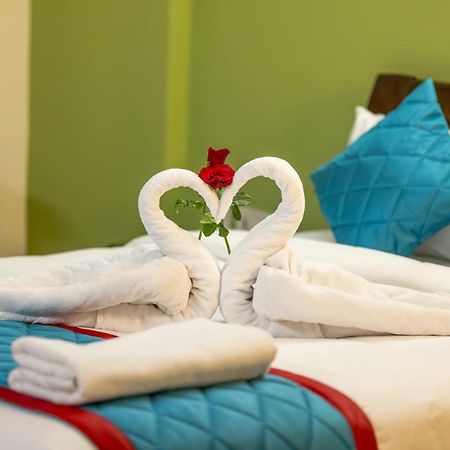 Suraksha Stay Brookfield Hotel バンガロール エクステリア 写真
