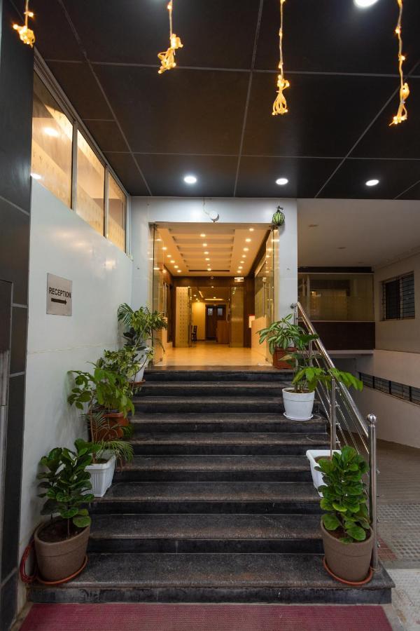 Suraksha Stay Brookfield Hotel バンガロール エクステリア 写真